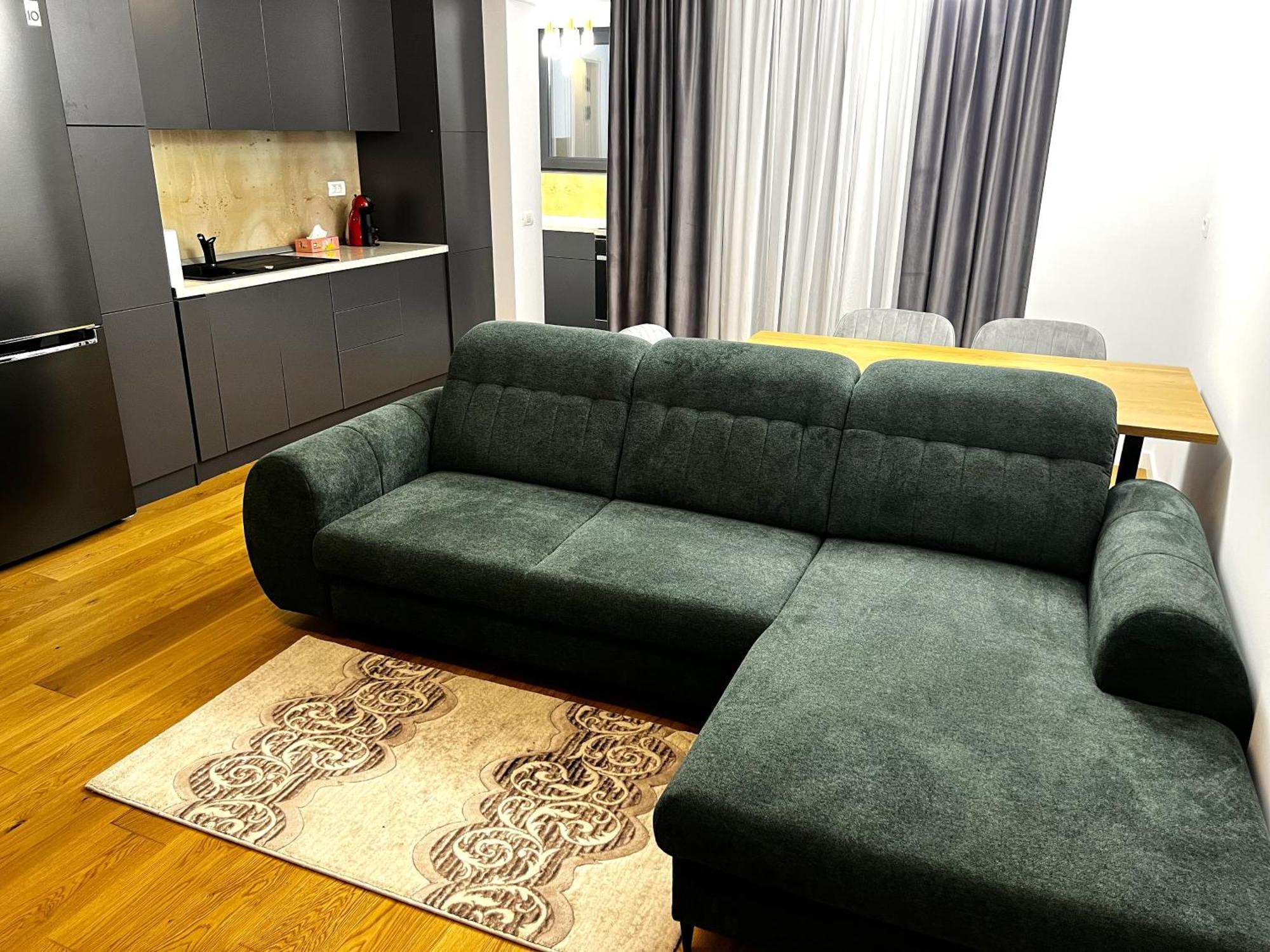 Modern With Ac Bucureşti